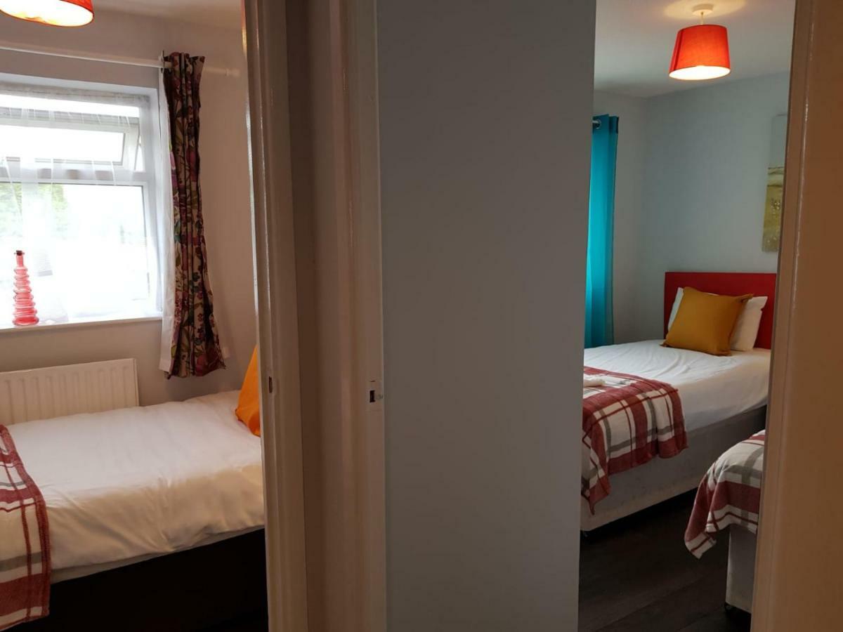 Penllech House - Huku Kwetu Notts - 3 Bedroom Spacious Lovely And Cosy With A Free Parking- Affordable And Suitable To Group Business Travellers Nottingham Exterior foto